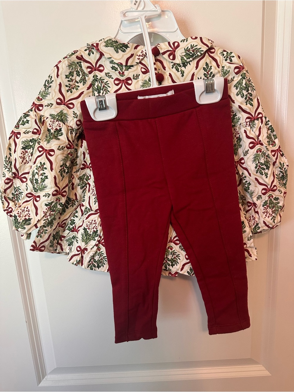 Tommy Bahama Cream Holiday Dress Set with Burgundy Bow - Picture 3 of 4